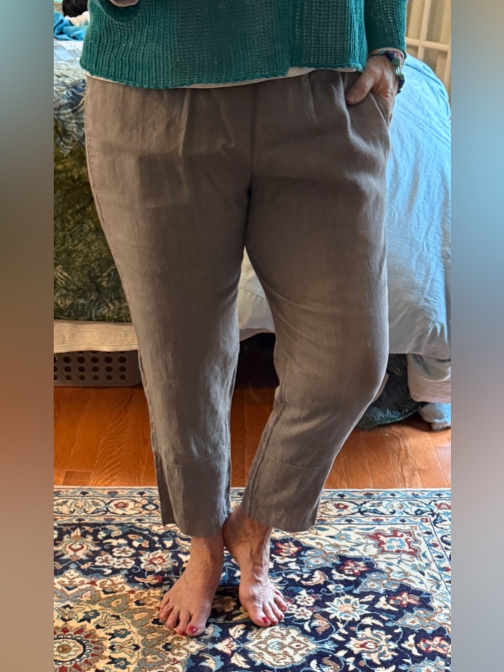 NWT Tan Cropped & classy Luna Luz Ankle Pants - Picture 2 of 4